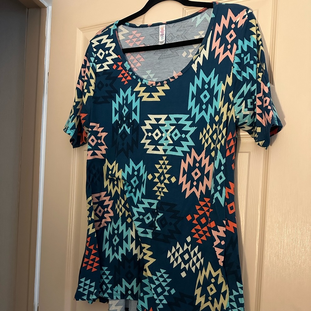 4 for 25 Lularoe perfect tee